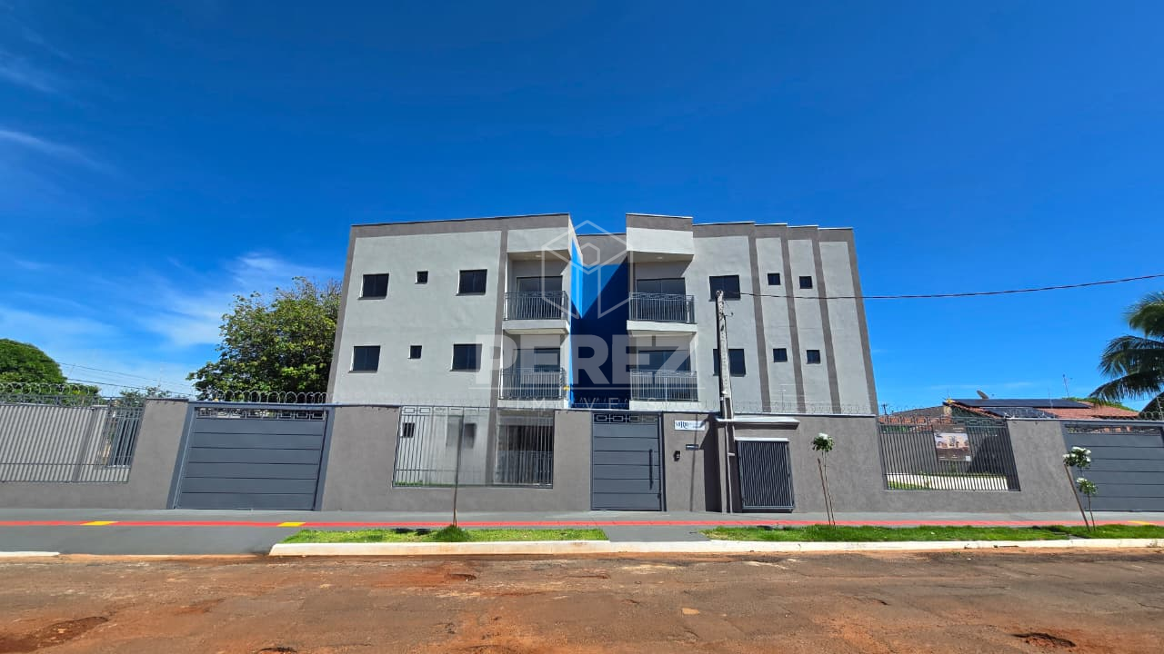 Apartamento no Condomínio Maria Ruiz Bana 