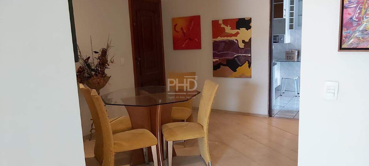 Apartamento à venda com 3 quartos, 120m² - Foto 4