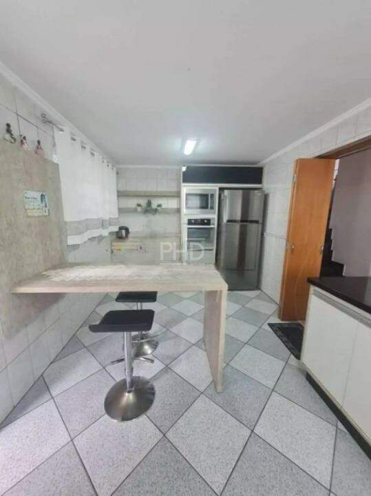 Sobrado à venda com 3 quartos, 84m² - Foto 4