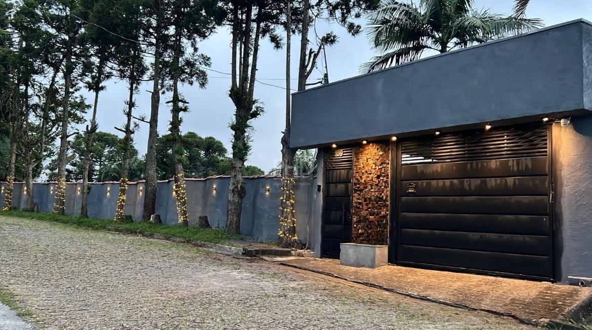 Chácara, 4 quartos, 1690 m² - Foto 1