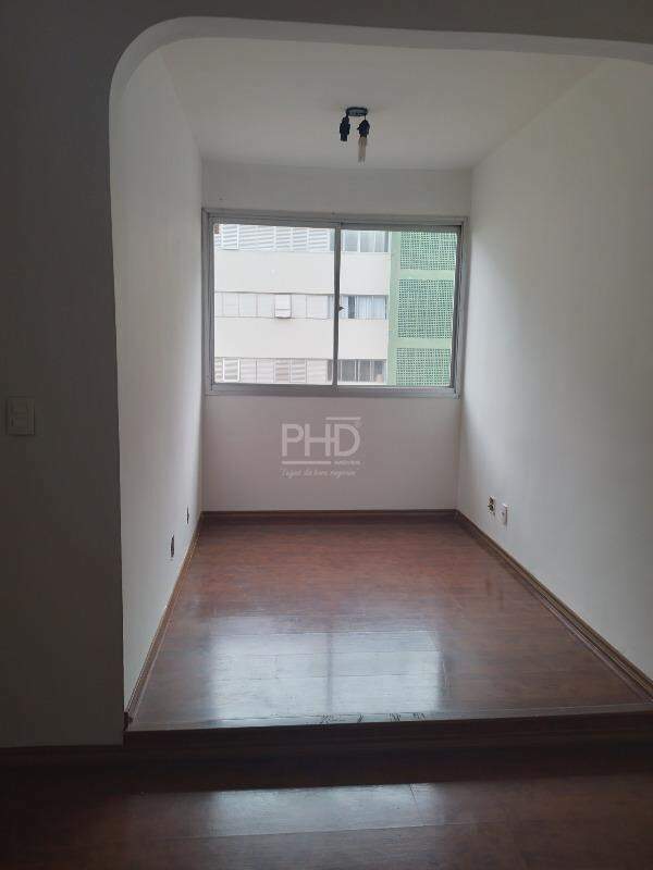 Apartamento à venda com 2 quartos, 71m² - Foto 1