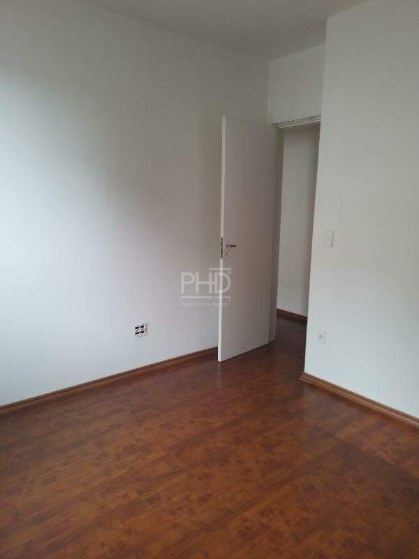 Apartamento à venda com 2 quartos, 71m² - Foto 4