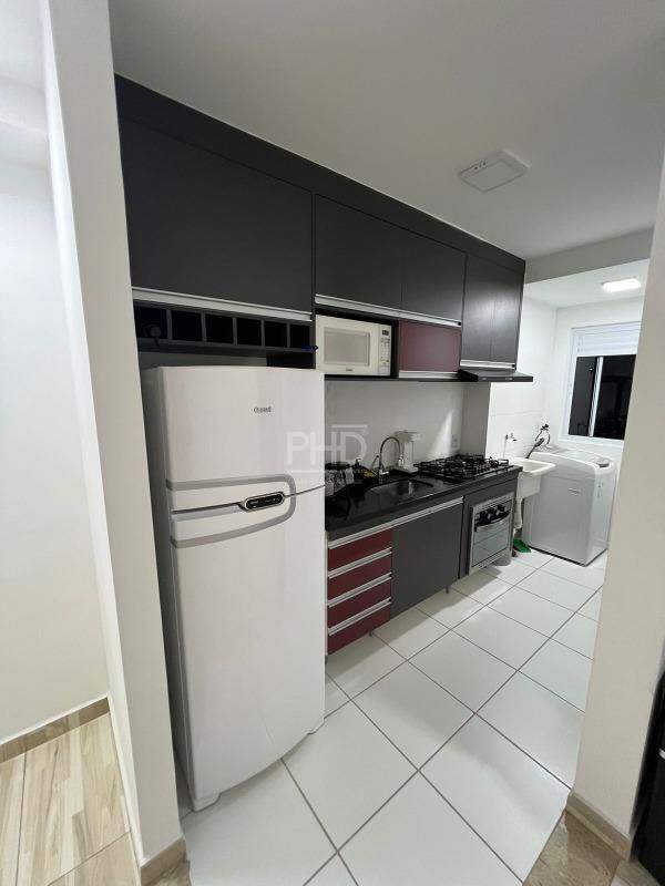 Apartamento à venda com 2 quartos, 48m² - Foto 1