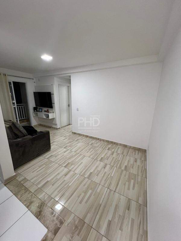 Apartamento à venda com 2 quartos, 48m² - Foto 4