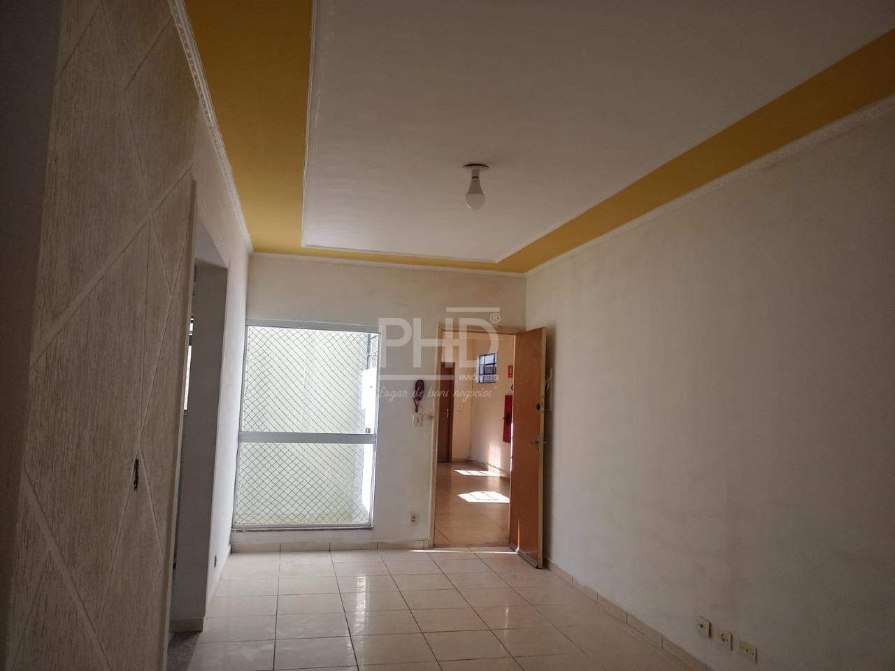 Apartamento à venda com 2 quartos, 62m² - Foto 1