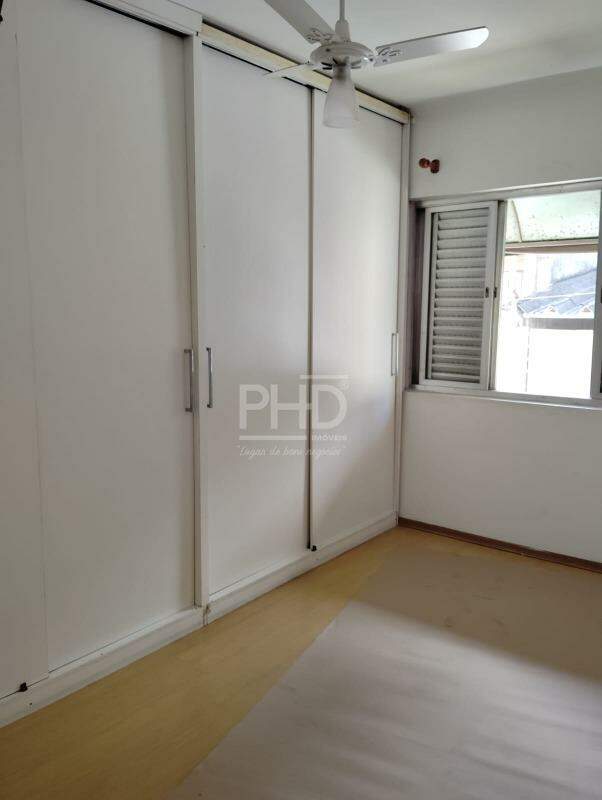 Casa para alugar com 4 quartos, 140m² - Foto 12