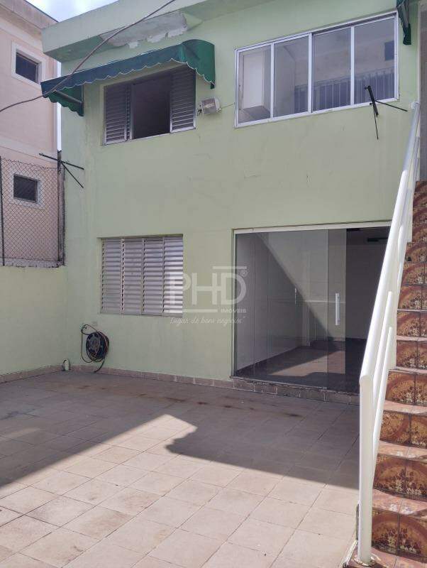 Casa para alugar com 4 quartos, 140m² - Foto 22