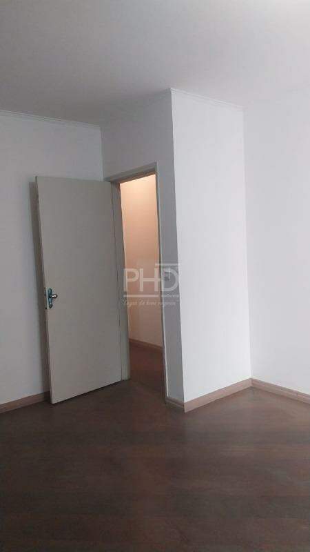 Prédio Inteiro para alugar com 4 quartos, 240m² - Foto 7