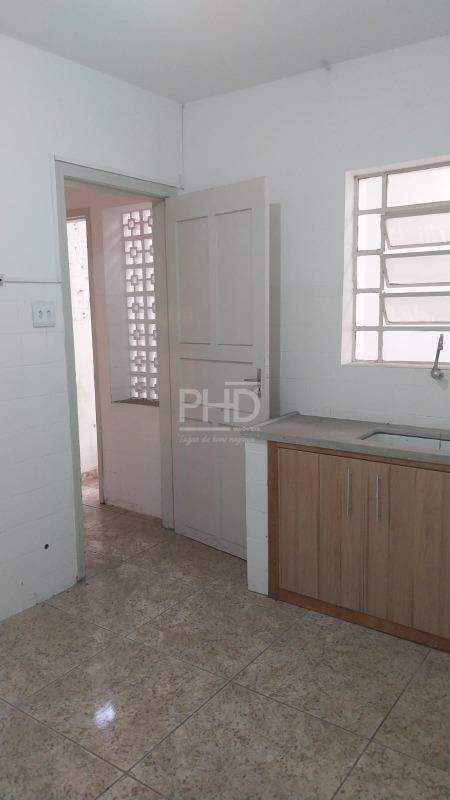 Prédio Inteiro para alugar com 4 quartos, 240m² - Foto 15