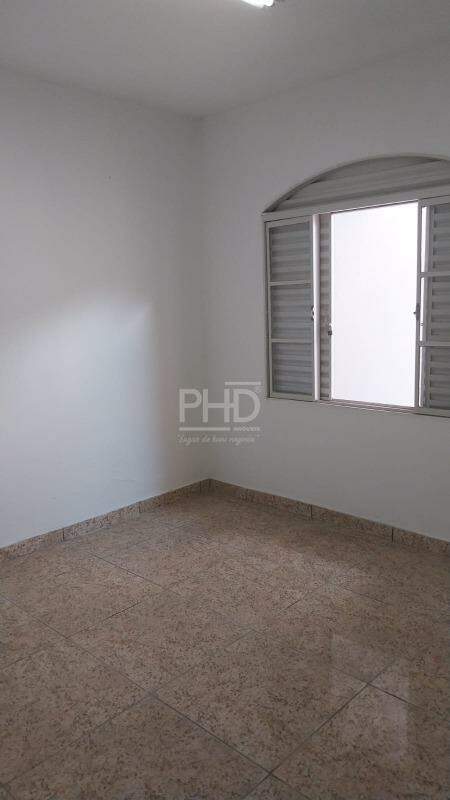 Prédio Inteiro para alugar com 4 quartos, 240m² - Foto 5