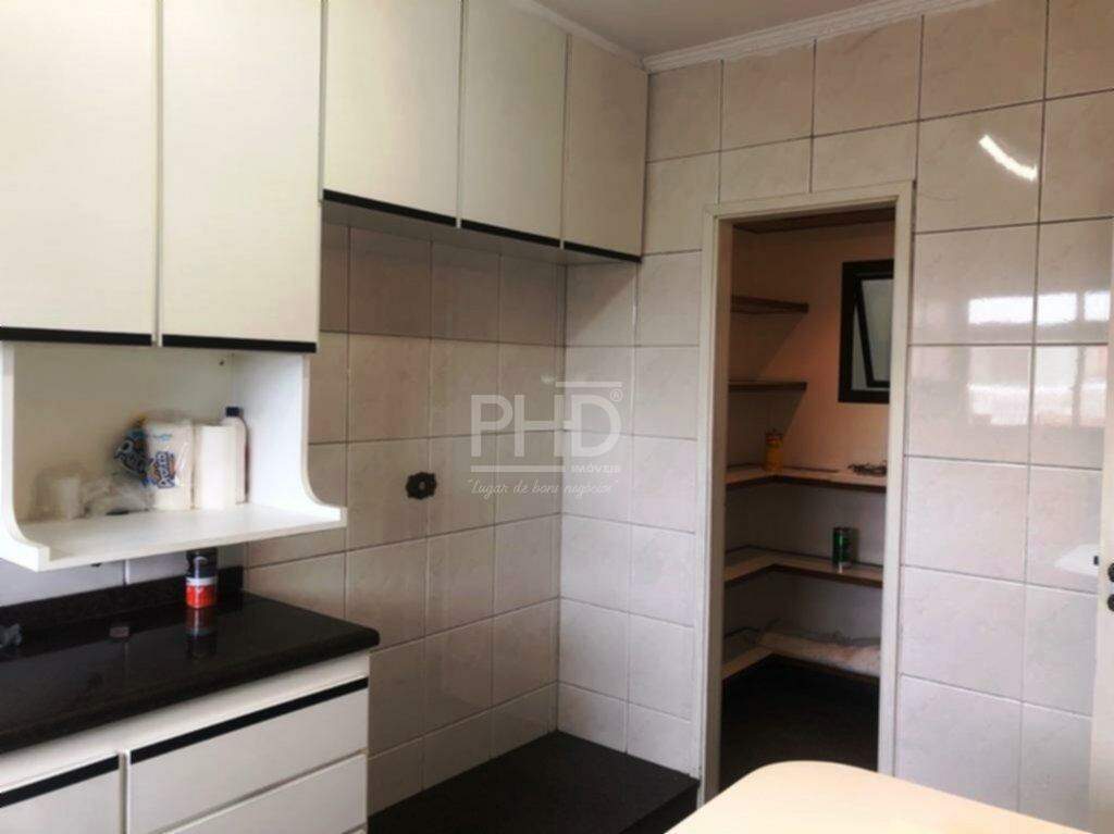 Sobrado à venda com 2 quartos, 256m² - Foto 13