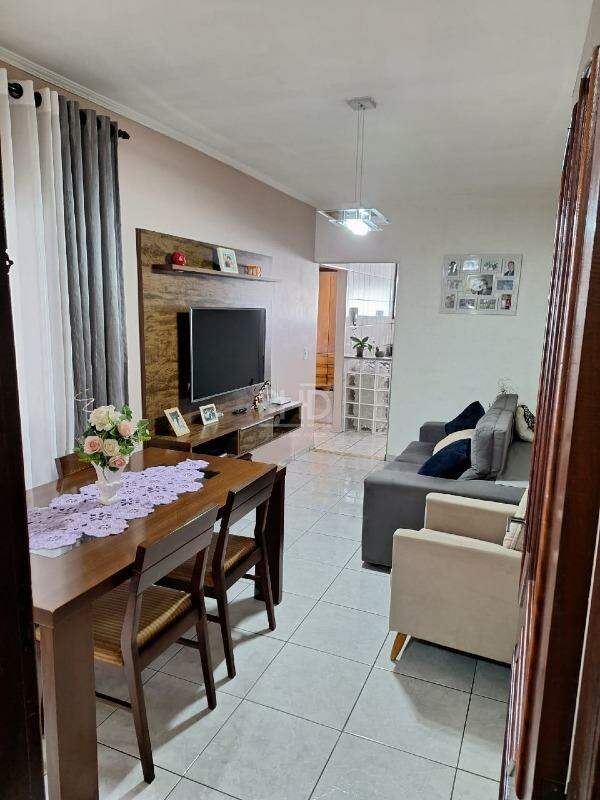 Apartamento à venda com 2 quartos, 62m² - Foto 1