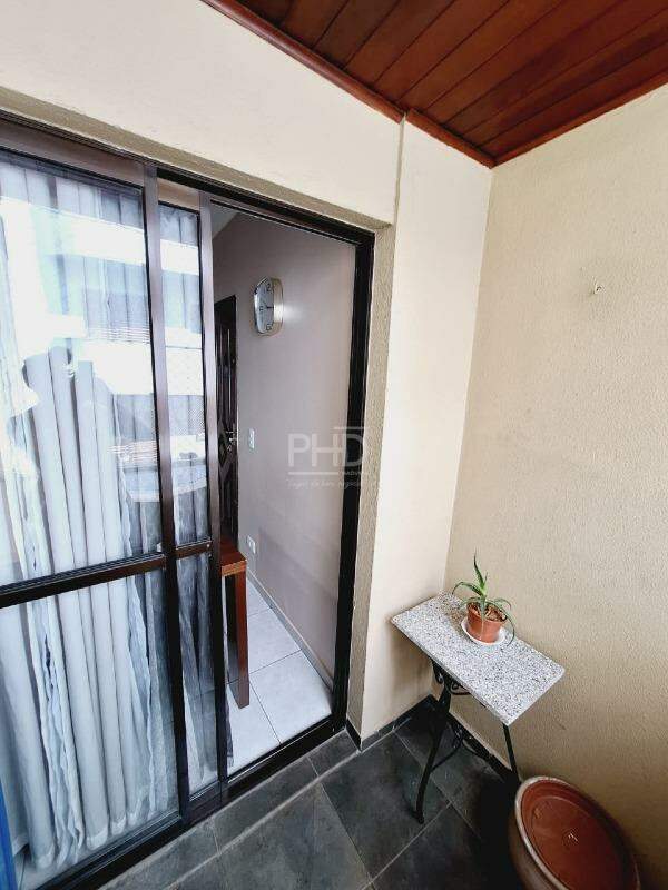 Apartamento à venda com 2 quartos, 62m² - Foto 5