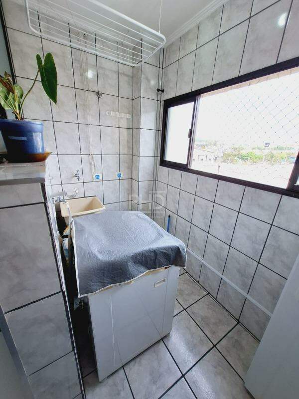 Apartamento à venda com 2 quartos, 62m² - Foto 25