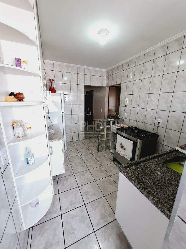 Apartamento à venda com 2 quartos, 62m² - Foto 12