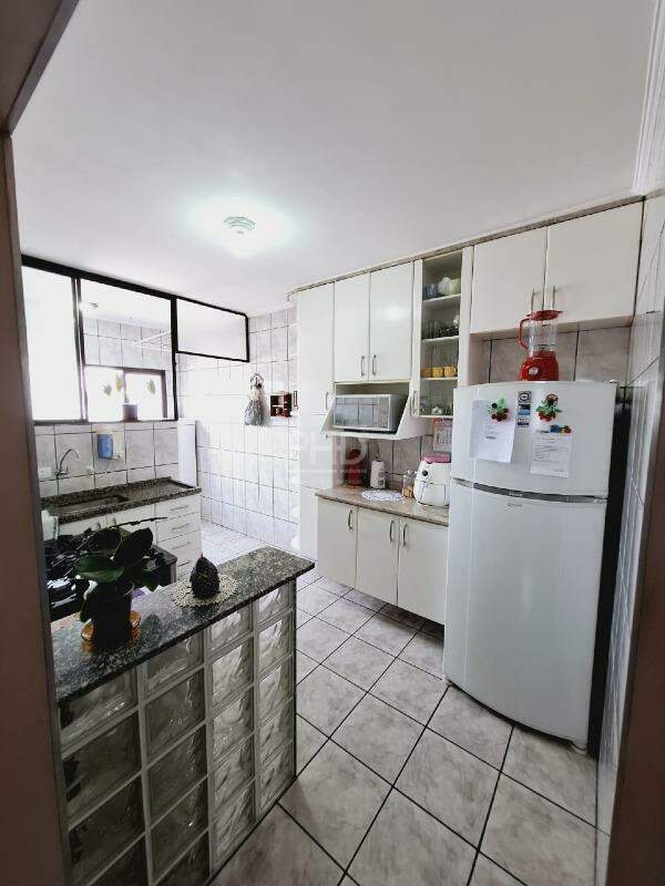 Apartamento à venda com 2 quartos, 62m² - Foto 9