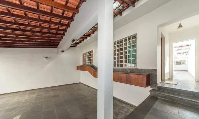 Casa para alugar com 3 quartos, 195m² - Foto 24