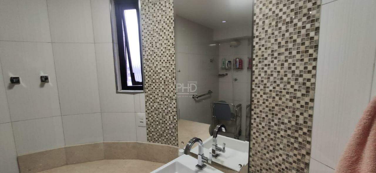 Apartamento à venda com 3 quartos, 170m² - Foto 27