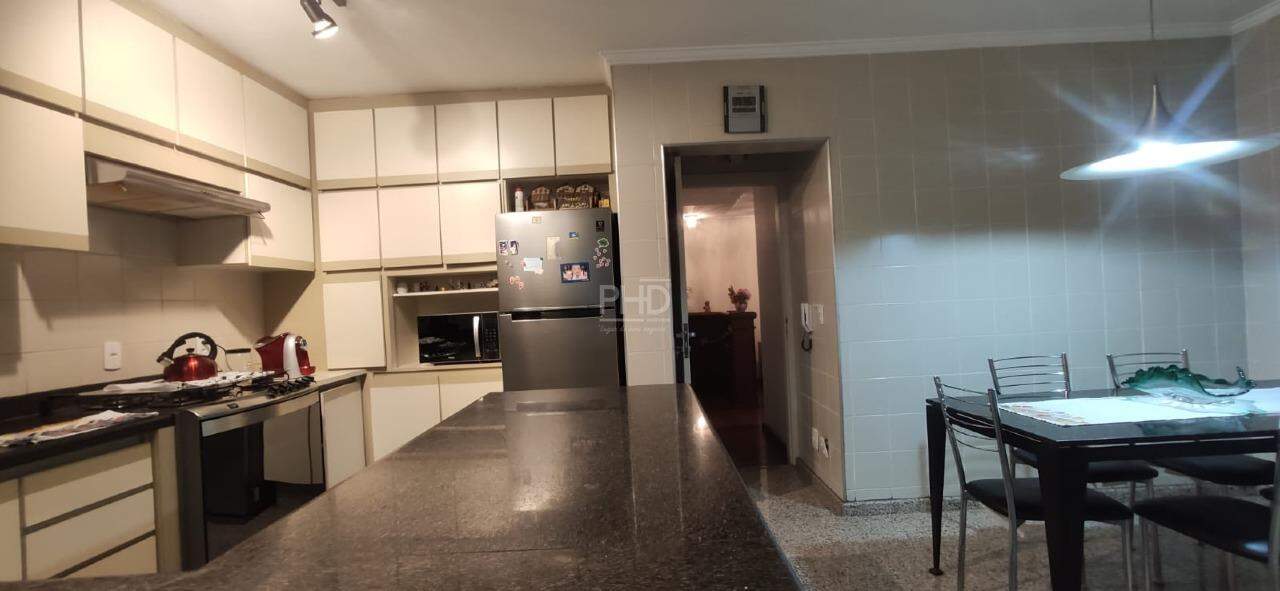 Apartamento à venda com 3 quartos, 170m² - Foto 5