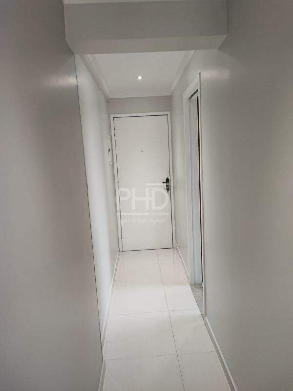 Apartamento à venda com 2 quartos, 66m² - Foto 7