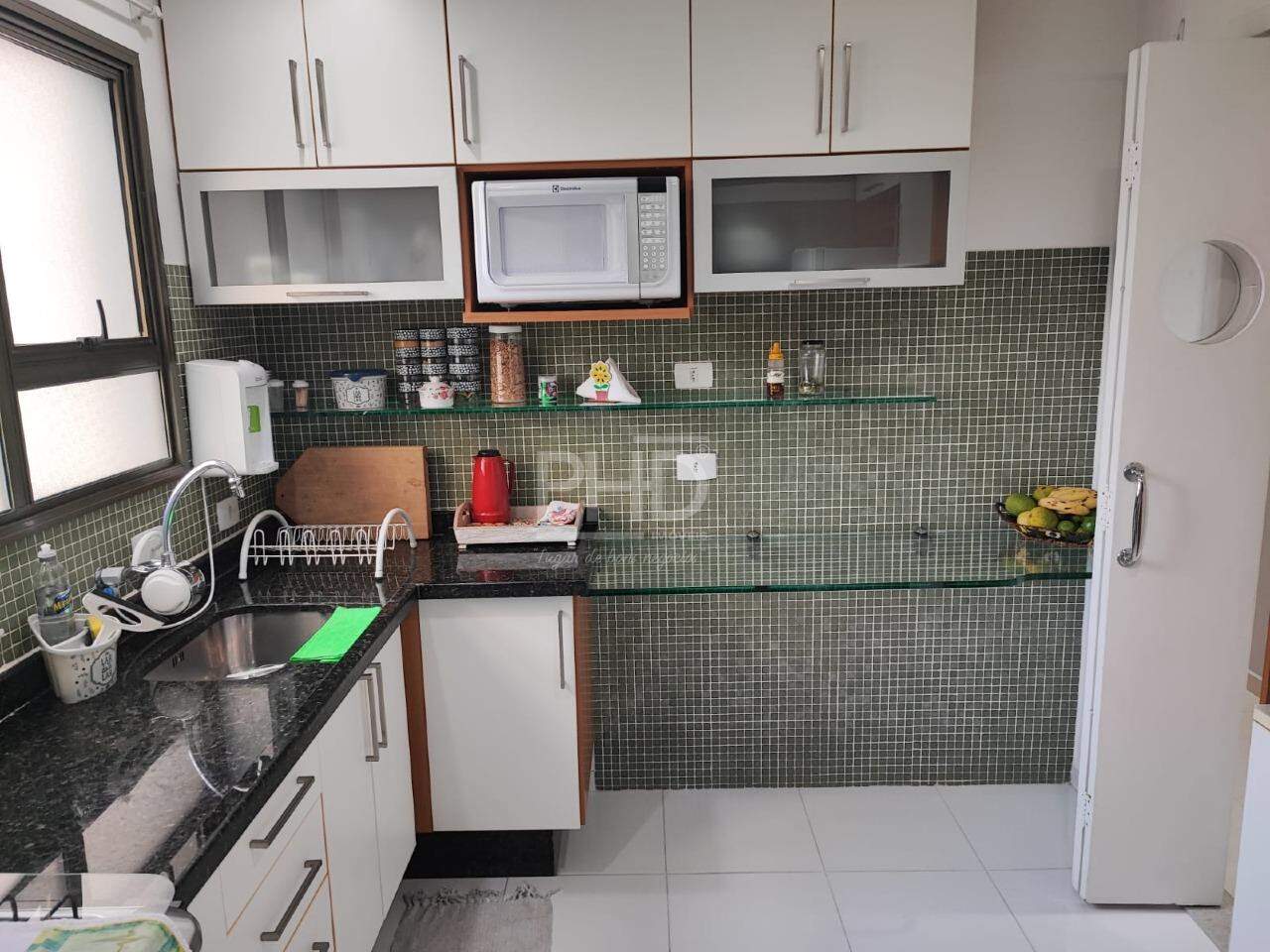 Apartamento à venda com 2 quartos, 66m² - Foto 9