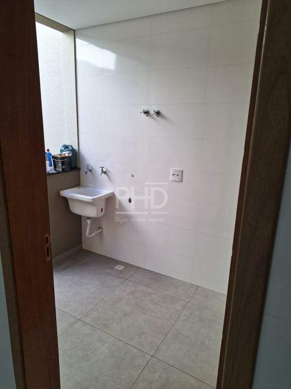 Sobrado à venda com 3 quartos, 201m² - Foto 13