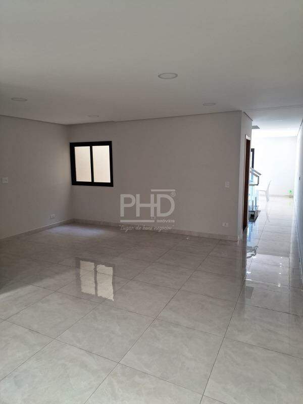 Sobrado à venda com 3 quartos, 201m² - Foto 4