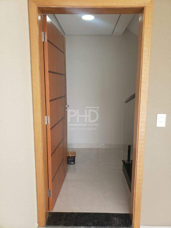 Sobrado à venda com 3 quartos, 201m² - Foto 18