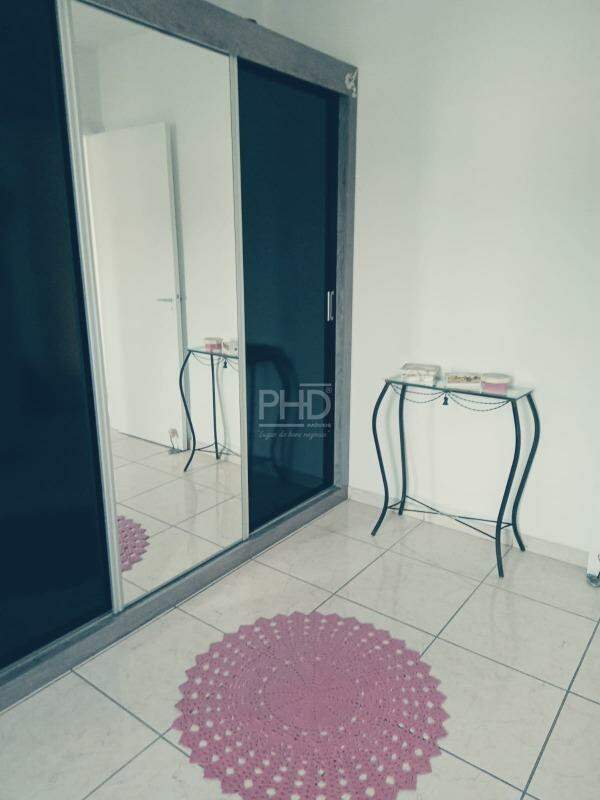 Apartamento à venda com 2 quartos, 56m² - Foto 4