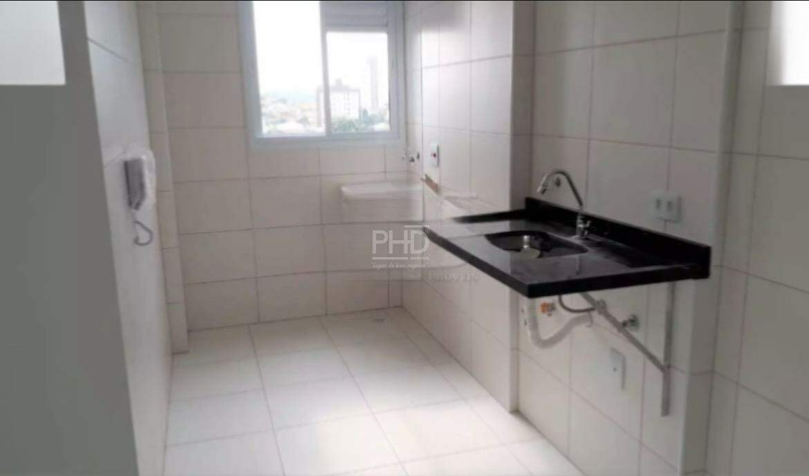 Apartamento para alugar com 2 quartos, 51m² - Foto 4