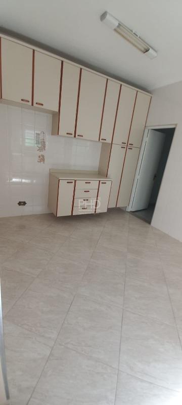 Casa à venda com 4 quartos, 147m² - Foto 4