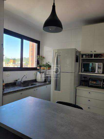 Apartamento à venda com 3 quartos, 166m² - Foto 8