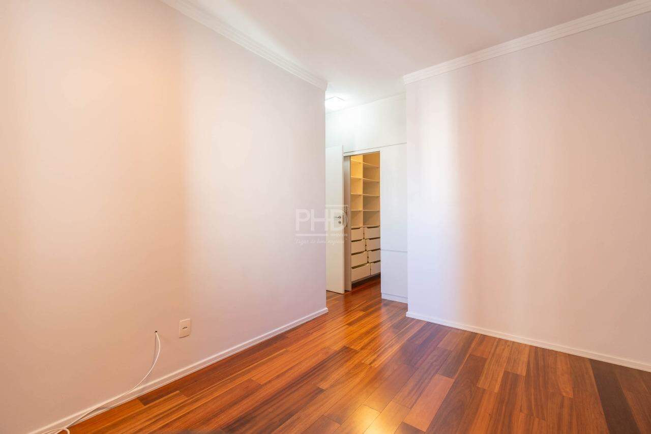 Apartamento à venda com 2 quartos, 90m² - Foto 5