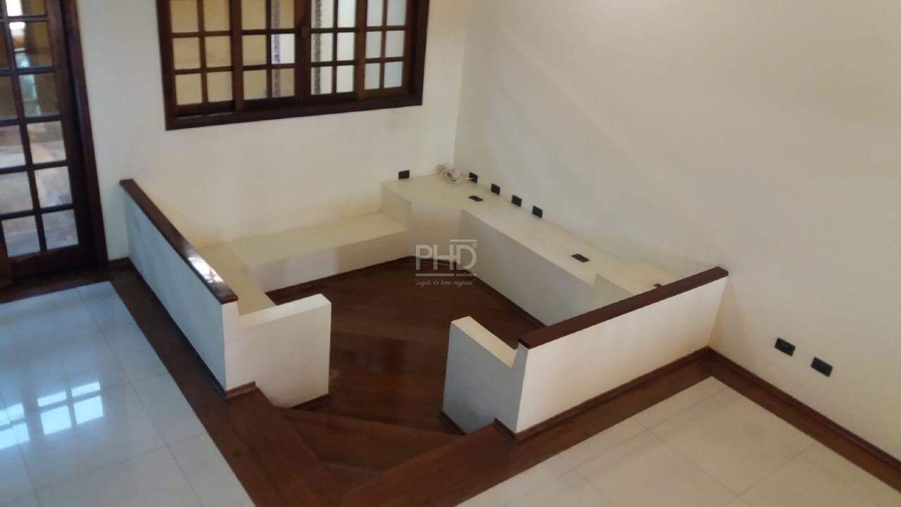 Sobrado à venda com 3 quartos, 281m² - Foto 3