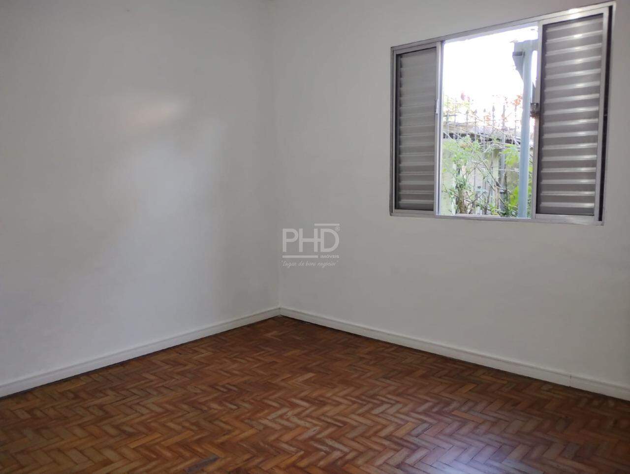 Casa para alugar com 2 quartos, 65m² - Foto 12