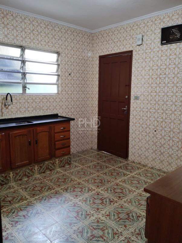 Casa para alugar com 2 quartos, 65m² - Foto 6