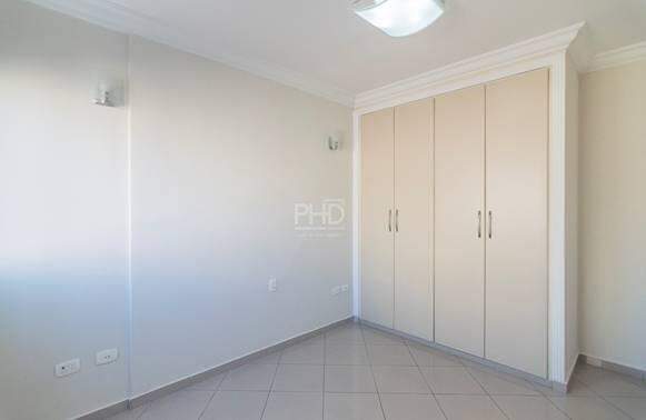 Apartamento para alugar com 4 quartos, 140m² - Foto 12