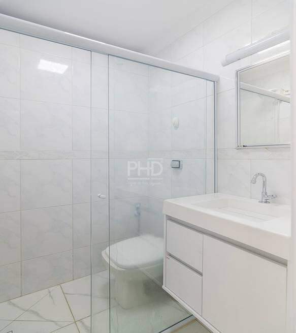 Apartamento para alugar com 4 quartos, 140m² - Foto 14