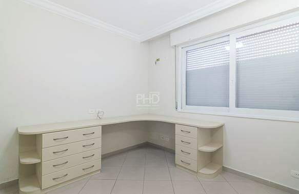 Apartamento para alugar com 4 quartos, 140m² - Foto 9