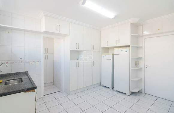 Apartamento para alugar com 4 quartos, 140m² - Foto 7