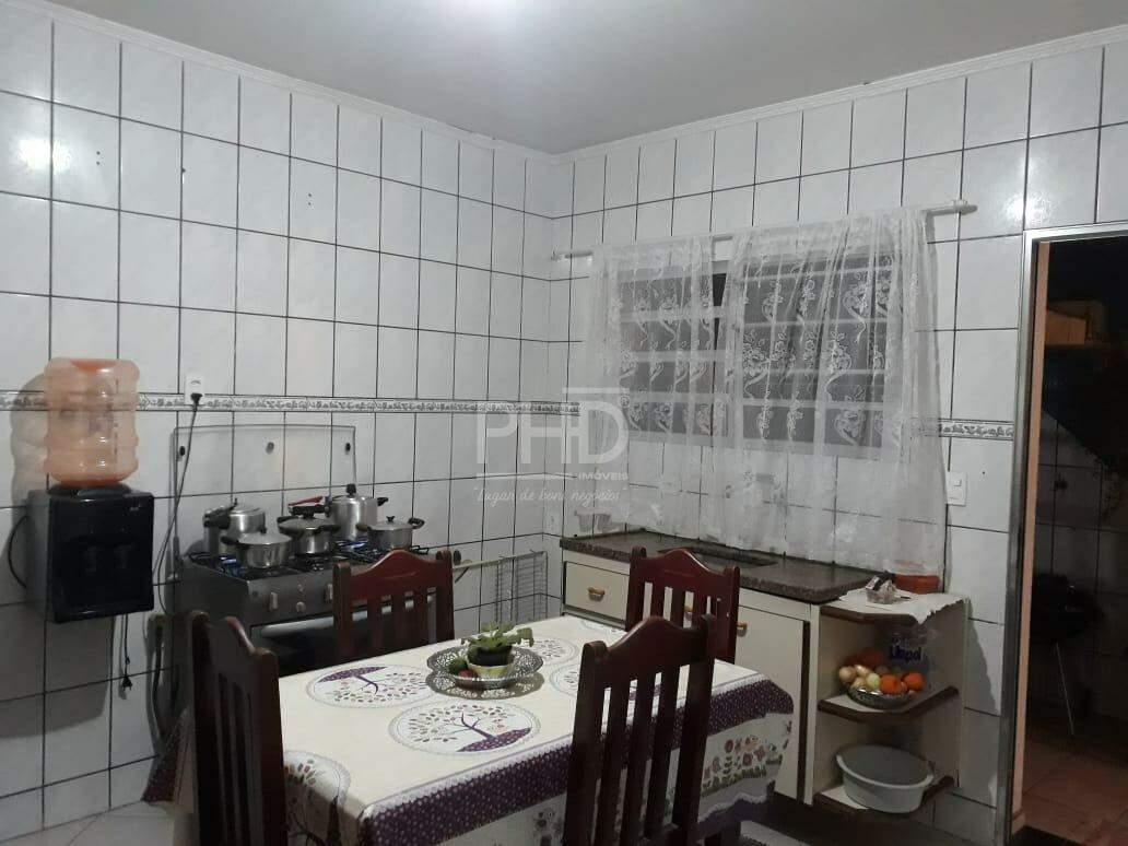 Casa à venda com 3 quartos, 149m² - Foto 9