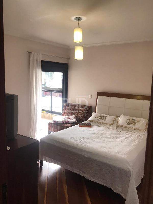 Apartamento à venda com 4 quartos, 210m² - Foto 8