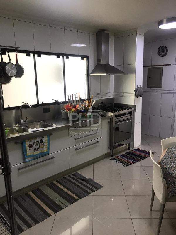 Apartamento à venda com 4 quartos, 210m² - Foto 5