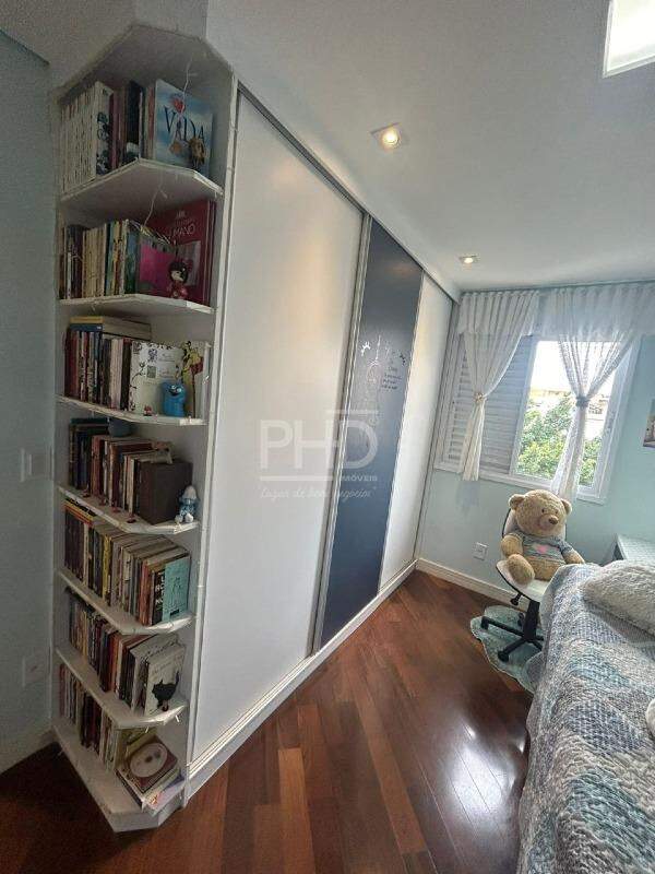 Apartamento à venda com 2 quartos, 76m² - Foto 11