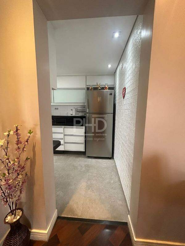 Apartamento à venda com 2 quartos, 76m² - Foto 7