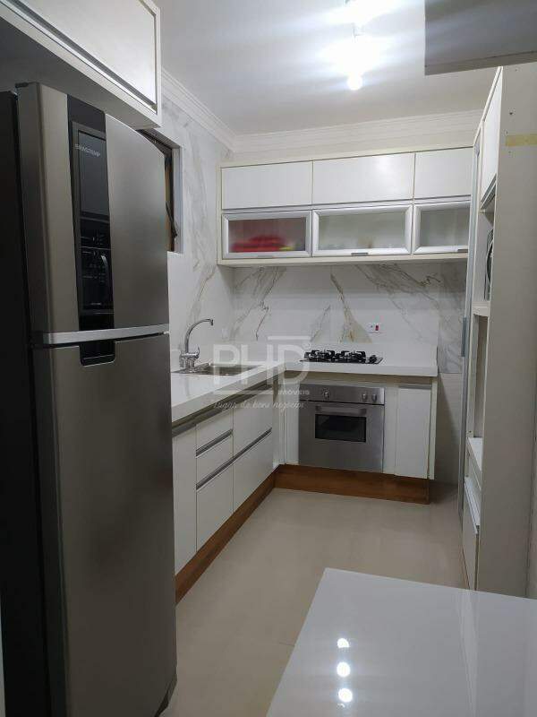 Apartamento à venda com 2 quartos, 64m² - Foto 6