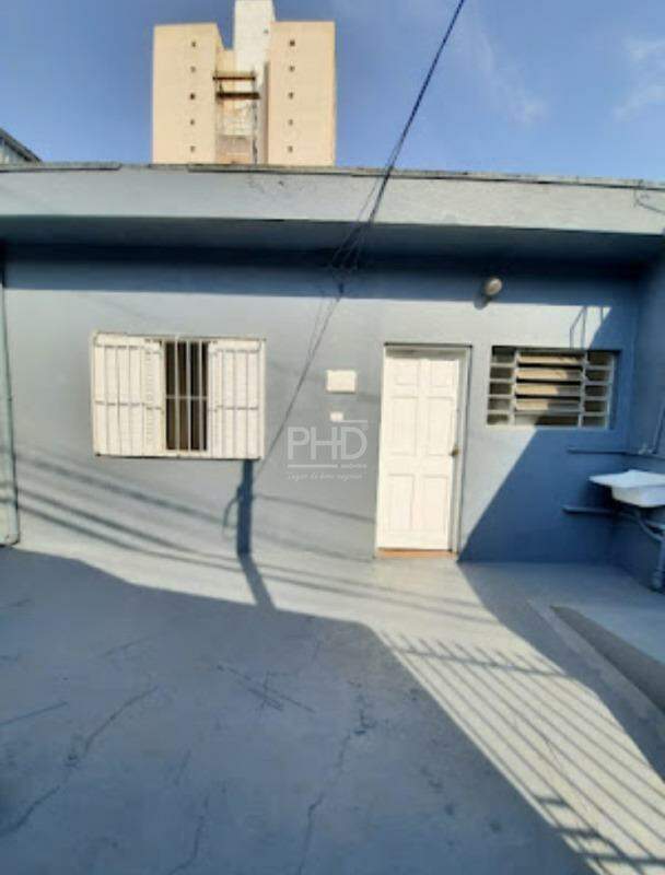 Casa para alugar com 3 quartos, 90m² - Foto 16