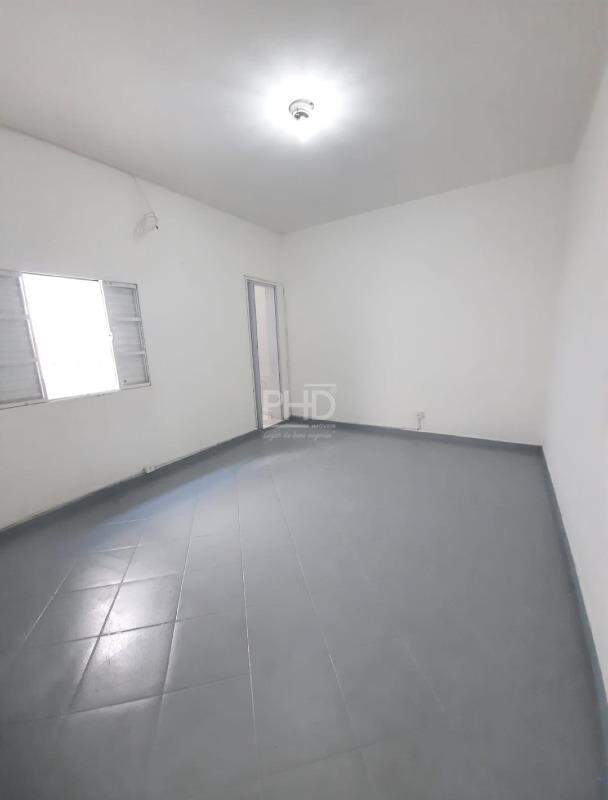 Casa para alugar com 3 quartos, 90m² - Foto 9