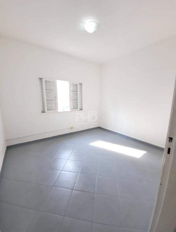 Casa para alugar com 3 quartos, 90m² - Foto 8