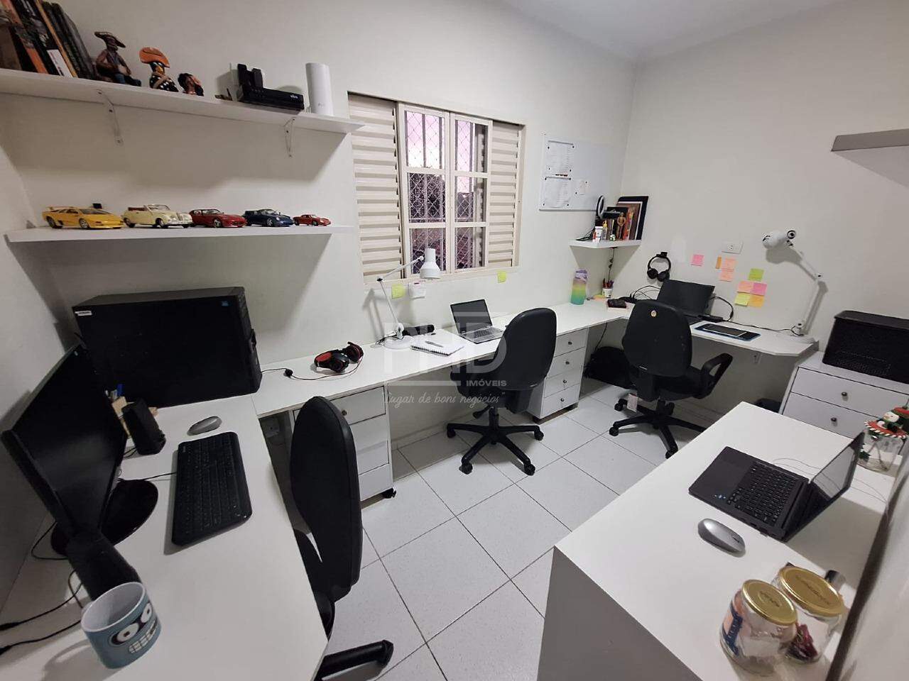 Sobrado à venda com 3 quartos, 244m² - Foto 19